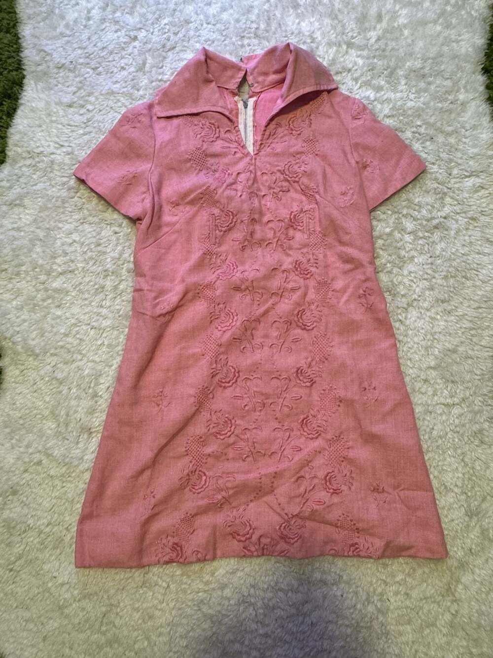 Vintage 1960s Dynasty Pink Embroidered Silk Jackie O Style Shift Dress